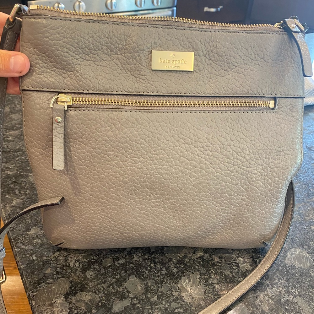 Kate spade gray pebble crossbody